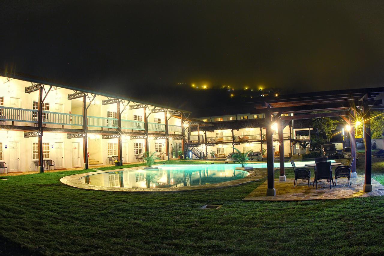 סן חוזה Hotel Luisiana מראה חיצוני תמונה