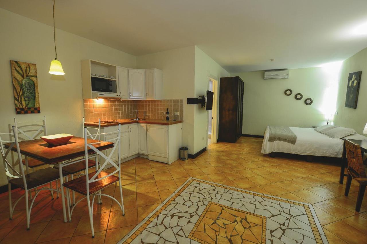 סן חוזה Hotel Luisiana מראה חיצוני תמונה